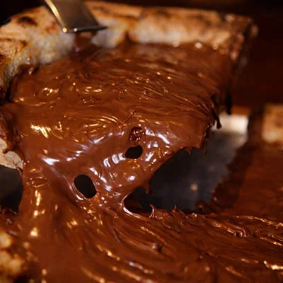 Pizza Chocolate ao Leite - Avelino's Pizzaria Guarujá